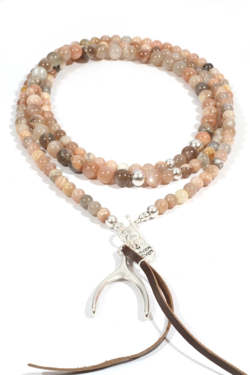Heaven Eleven - dames  ketting -  zilverkleurige plating  -  zonnesteen - zilver wishbone