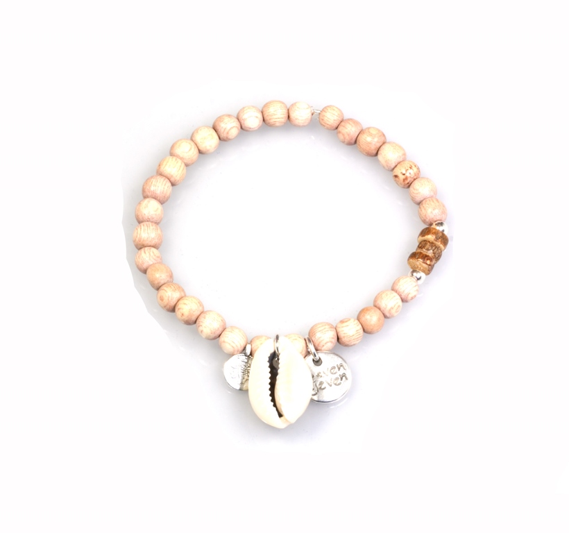 Dames armband - Naturelkleurige kralenarmband met schelp
